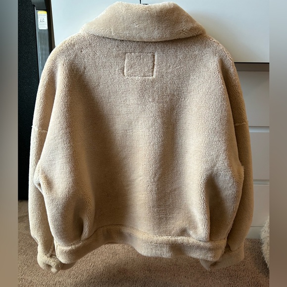 American Eagle teddy jacket - Picture 5 of 5